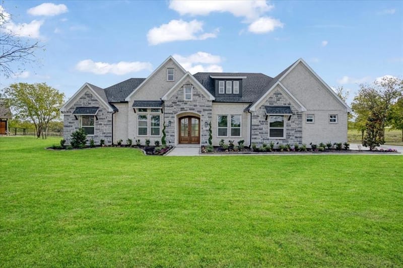 65 Red Bird Lane, Bells TX 75414