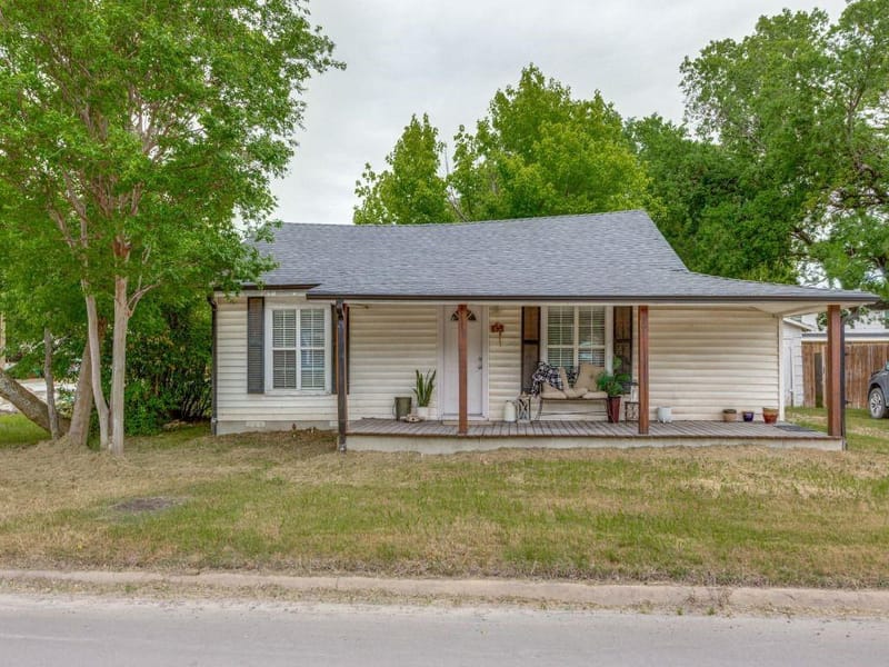 468 W Van Alstyne Parkway, Van Alstyne TX 75495