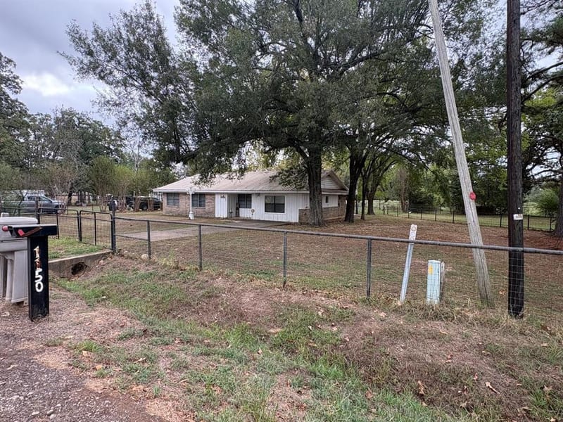 1150 County Road 43900 # 43900, Paris TX 75462 - Photo 2