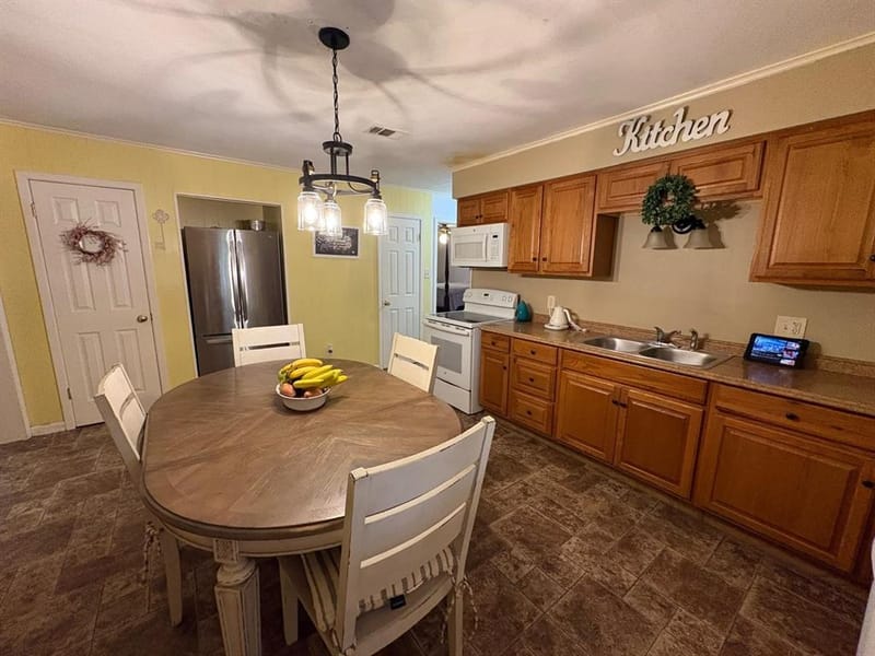 1150 County Road 43900 # 43900, Paris TX 75462 - Photo 8