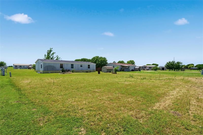 154 Hillside Drive, Troy TX 76579 - Photo 18