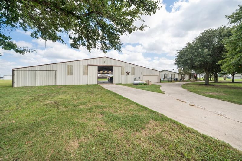 177 Graben Lane, Rhome TX 76078 - Photo 13