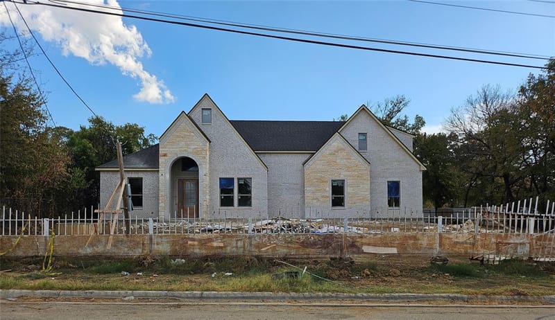 2820 Fairway Drive, Fort Worth TX 76119