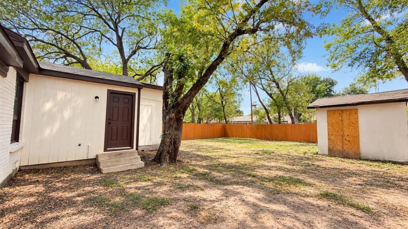 10527 Cayuga Drive, Dallas TX 75228 - Photo 19