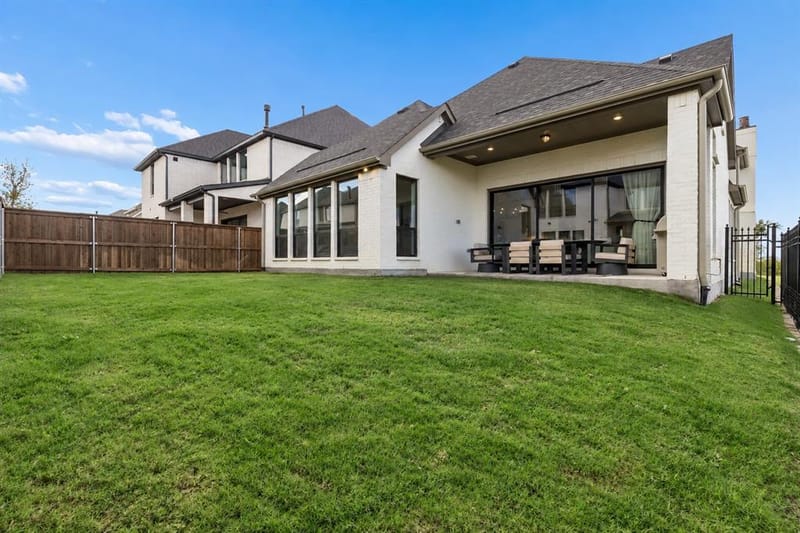 8617 Hawthorn Drive, The Colony TX 75056 - Photo 32
