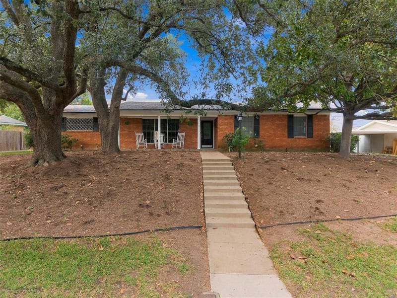 5713 Roberts Drive, Waco TX 76710