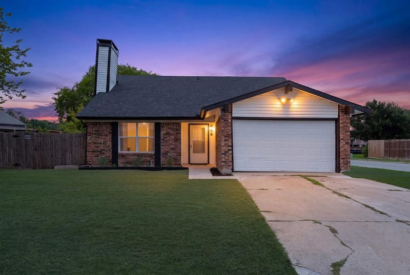506 E Springdale Lane, Grand Prairie TX 75052
