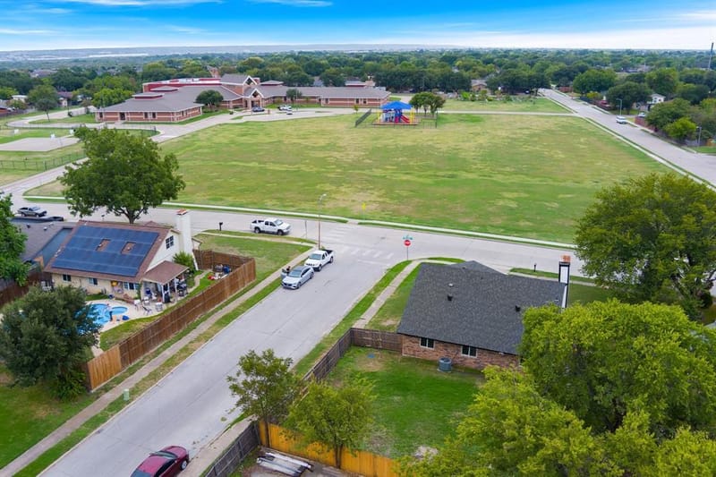 506 E Springdale Lane, Grand Prairie TX 75052 - Photo 31