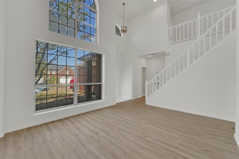 8316 Autumncrest Court, Dallas TX 75249 - Photo 8