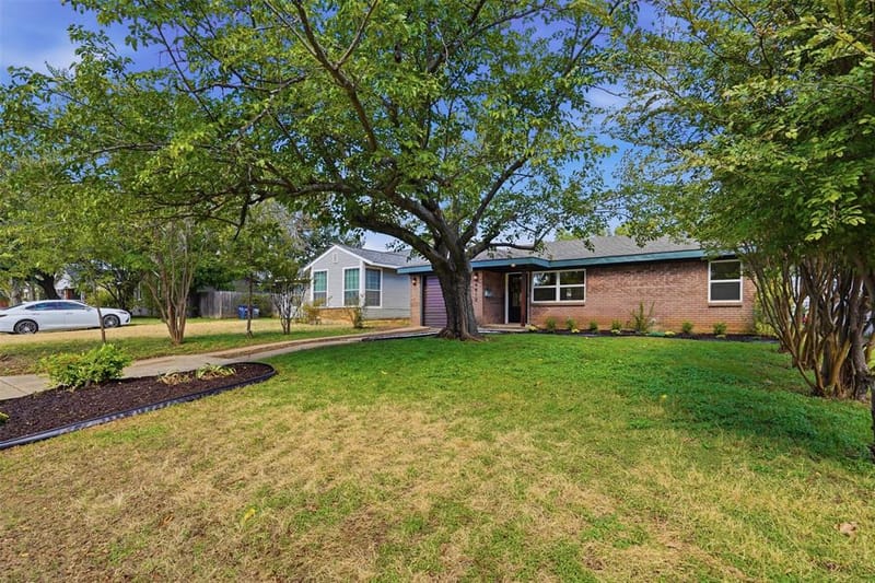 4812 Curzon Avenue, Fort Worth TX 76107 - Photo 34