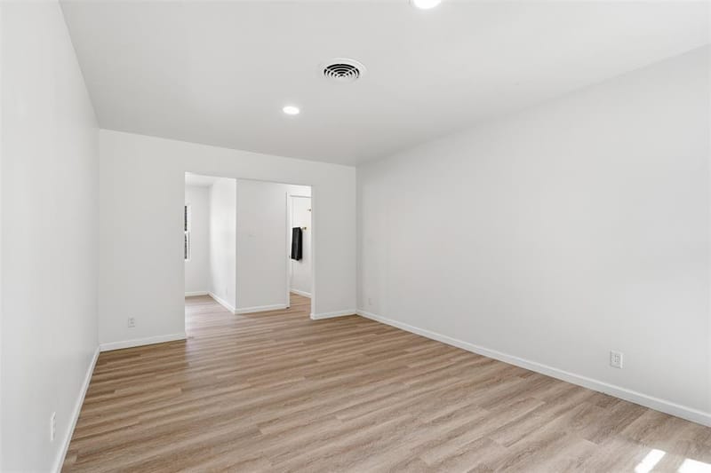 4812 Curzon Avenue, Fort Worth TX 76107 - Photo 11
