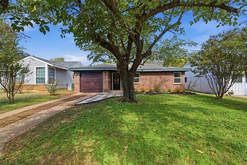 4812 Curzon Avenue, Fort Worth TX 76107 - Photo 35