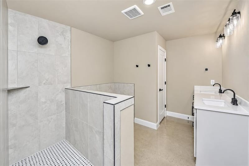 132 Aslan Road, Poolville TX 76487 - Photo 11