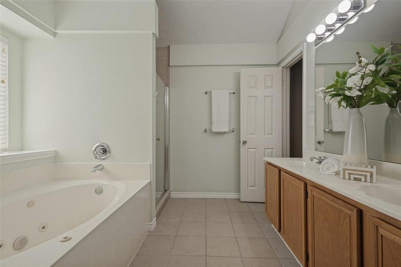 709 Paisley Drive, Flower Mound TX 75028 - Photo 11