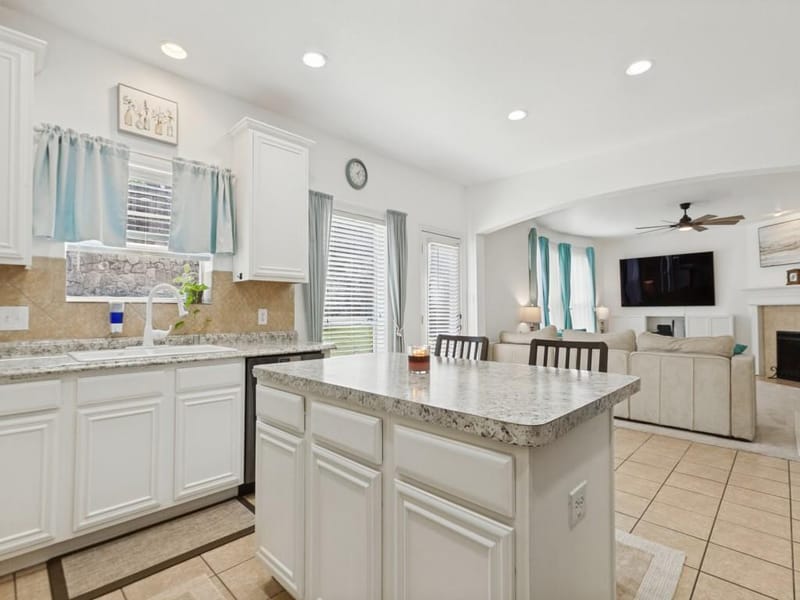 810 Grove Drive, Garland TX 75040 - Photo 11