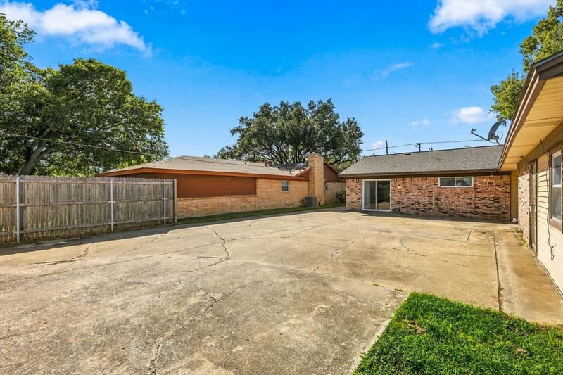 1110 Tipton Road, Irving TX 75060 - Photo 22