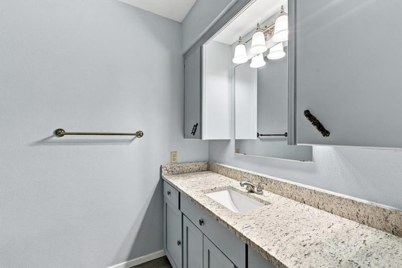 1110 Tipton Road, Irving TX 75060 - Photo 19