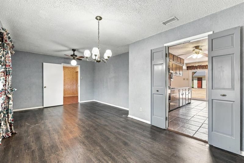 1110 Tipton Road, Irving TX 75060 - Photo 8