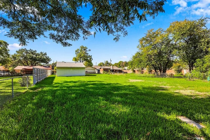 1110 Tipton Road, Irving TX 75060 - Photo 25