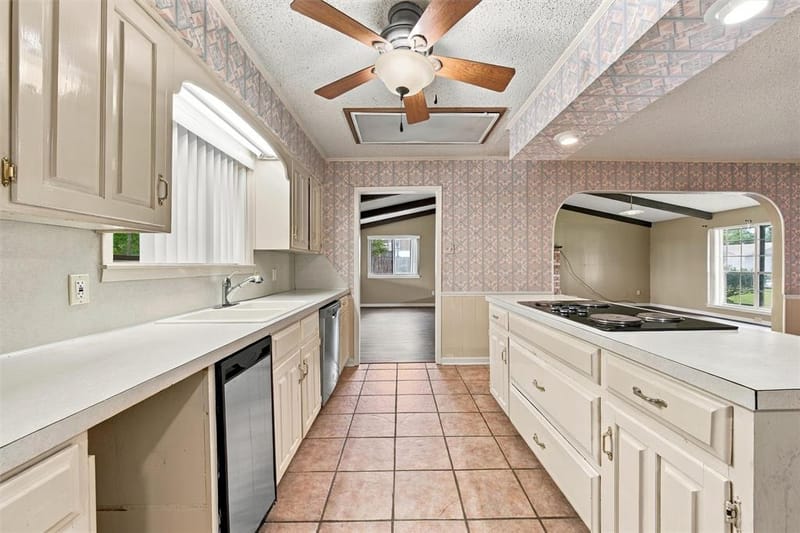 741 S 1st Street, Hewitt TX 76643 - Photo 15