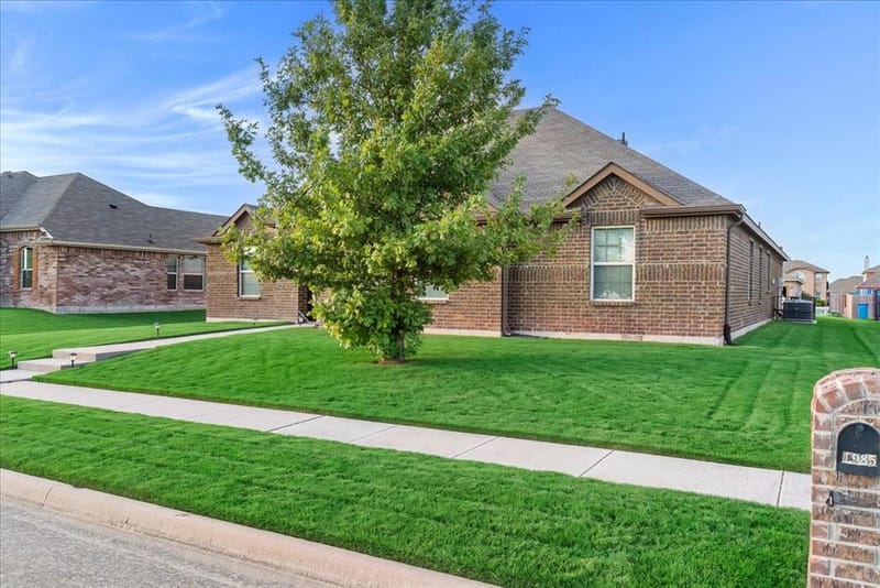1985 Harbor Court, Lancaster TX 75146 - Photo 28