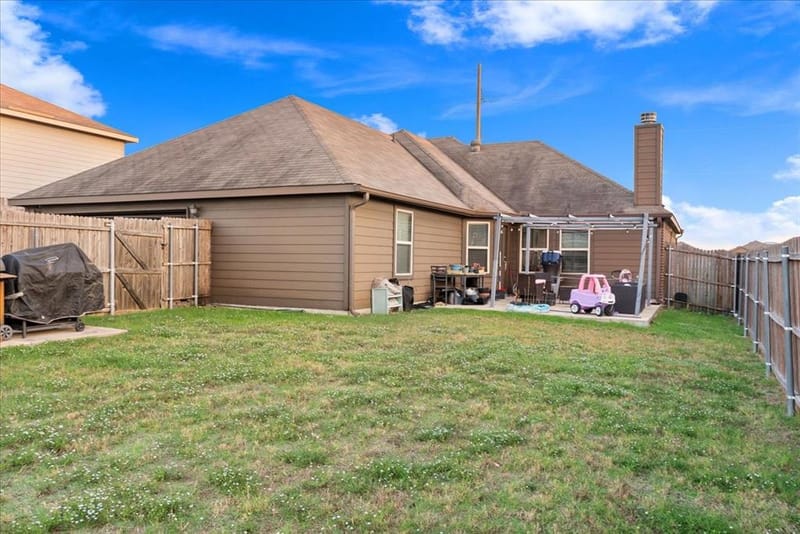 1985 Harbor Court, Lancaster TX 75146 - Photo 24