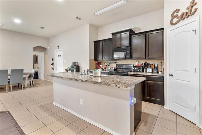 1985 Harbor Court, Lancaster TX 75146 - Photo 8