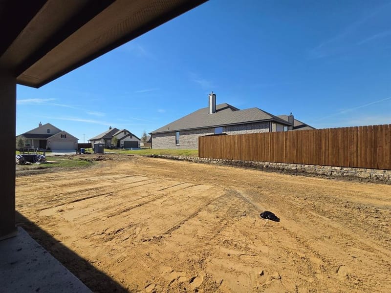808 Silverleaf Drive, Ennis TX 75119 - Photo 14