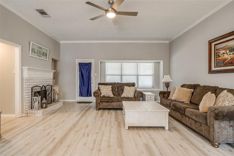 803 Water View Drive, Mansfield TX 76063 - Photo 9