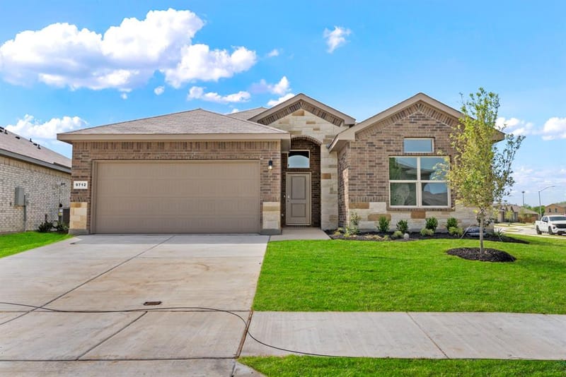 9712 Austin Hollow Road, Crowley TX 76036