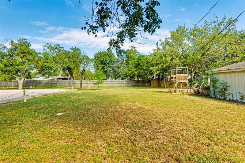 1221 Main Street, Garland TX 75040 - Photo 20