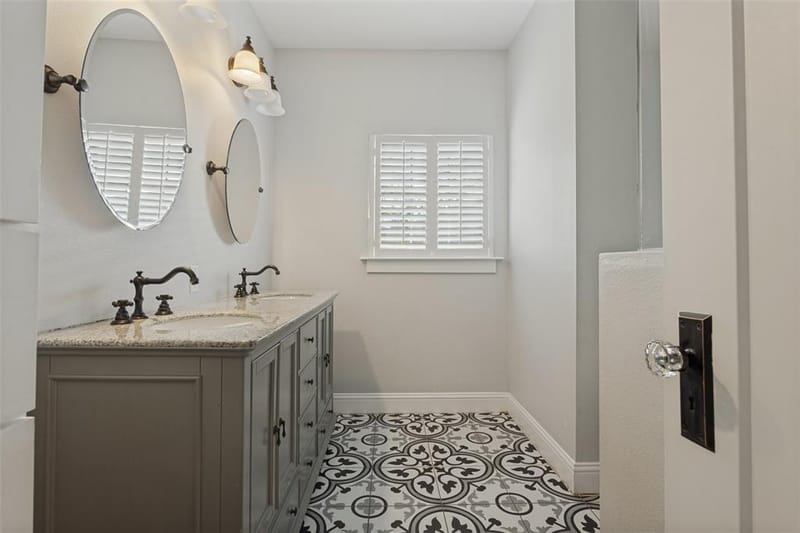1221 Main Street, Garland TX 75040 - Photo 14