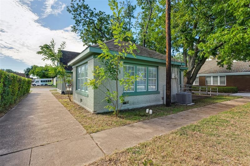 1221 Main Street, Garland TX 75040 - Photo 19