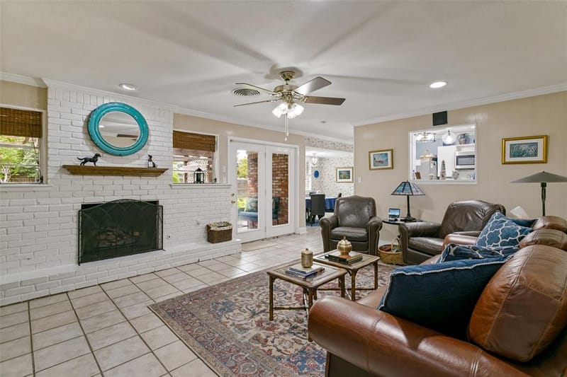 4309 Selkirk Drive W, Fort Worth TX 76109 - Photo 12