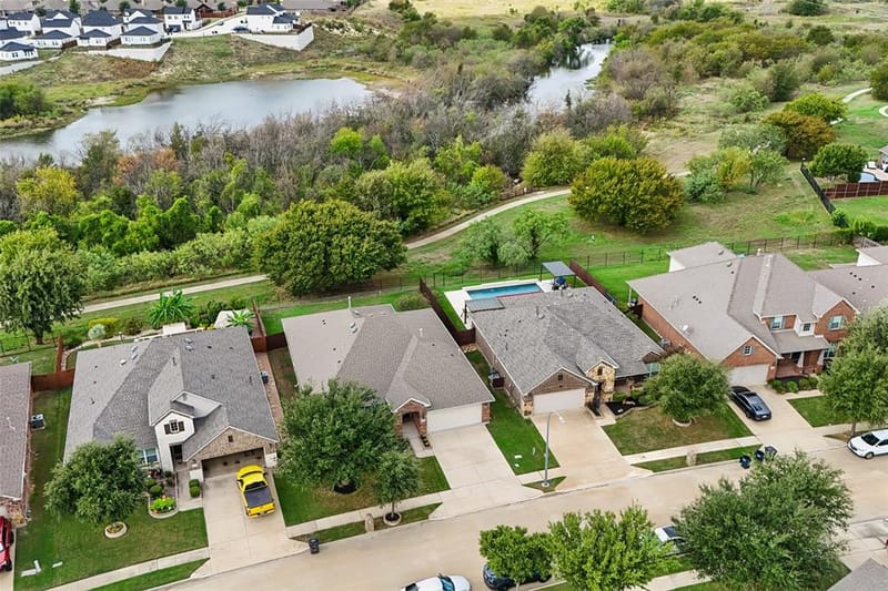 7417 Lowline Drive, Fort Worth TX 76131
