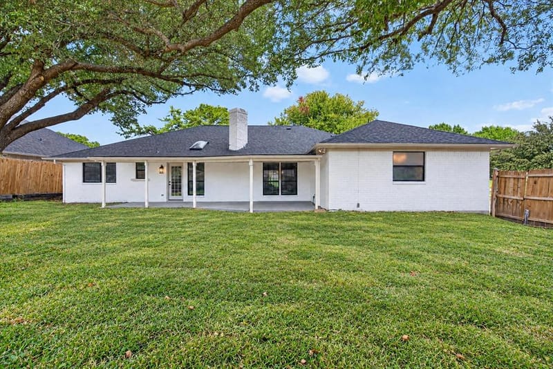 10117 Stoneleigh Drive, Benbrook TX 76126 - Photo 26