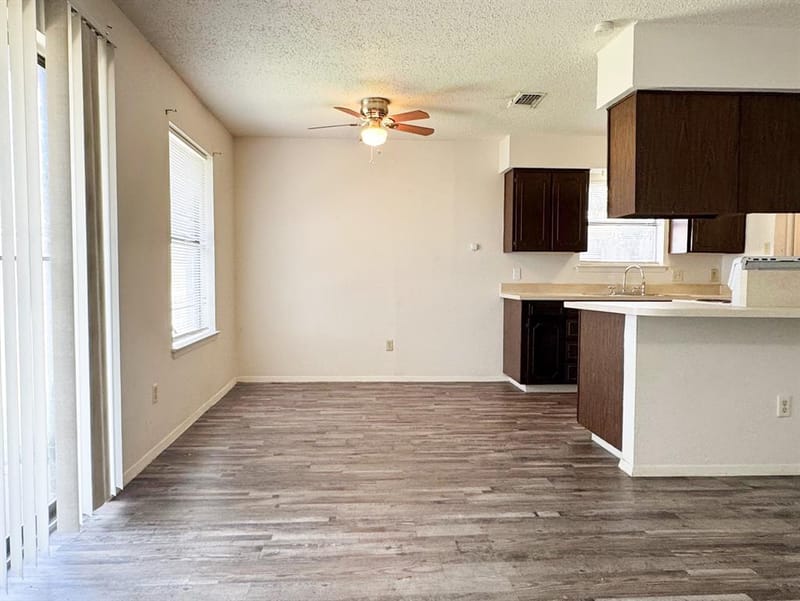 2333 Chandelle Drive, Irving TX 75060 - Photo 4