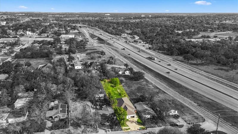 2023 E Myrtle Street, Fort Worth TX 76104 - Photo 17