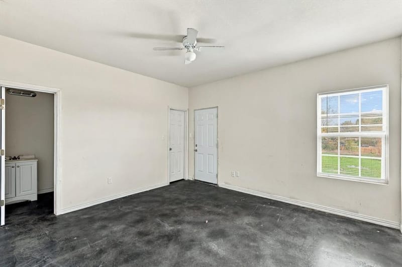 2023 E Myrtle Street, Fort Worth TX 76104 - Photo 10