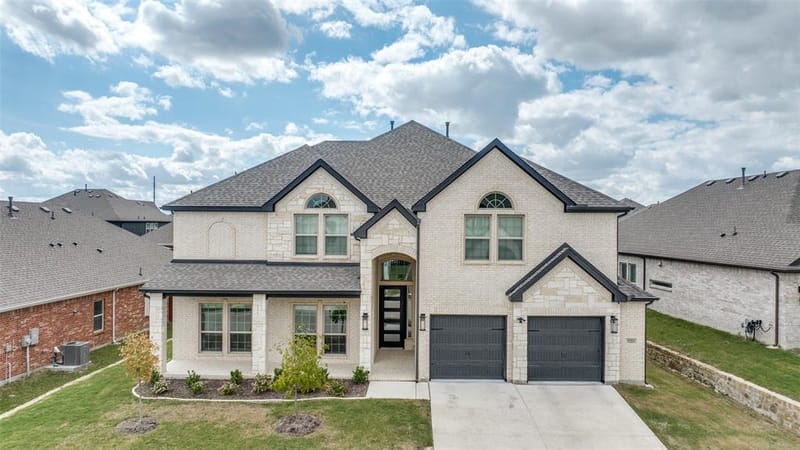 5213 Deep Creek Drive, Fort Worth TX 76179 - Photo 2