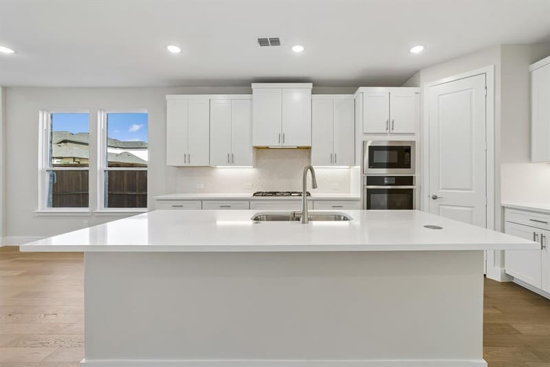 11512 Empress Drive, Frisco TX 75035 - Photo 9