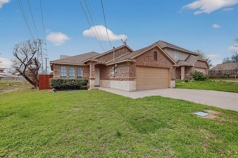 4803 Silver Avenue, Dallas TX 75223 - Photo 3
