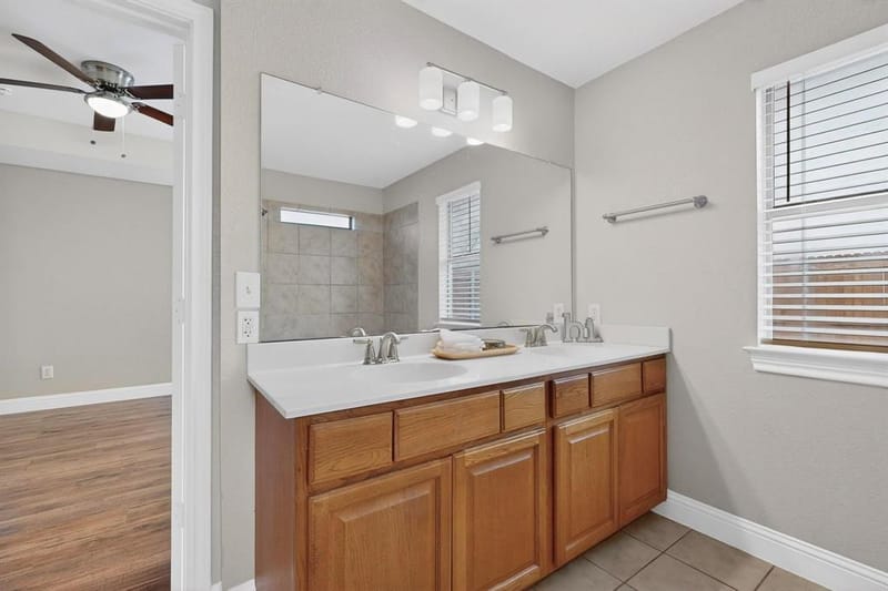 4803 Silver Avenue, Dallas TX 75223 - Photo 18