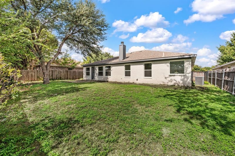 10805 Pebblecreek Court, Benbrook TX 76126 - Photo 22