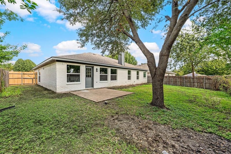 10805 Pebblecreek Court, Benbrook TX 76126 - Photo 20