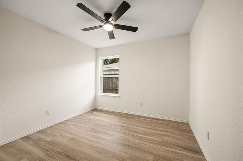 10805 Pebblecreek Court, Benbrook TX 76126 - Photo 19