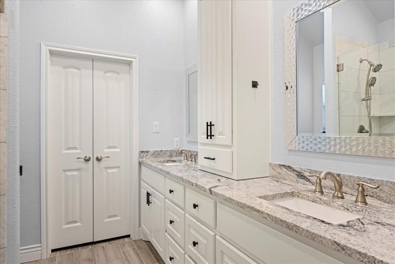 2206 Navasota Street, Granbury TX 76048 - Photo 16