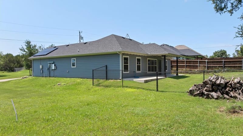 2206 Navasota Street, Granbury TX 76048 - Photo 26