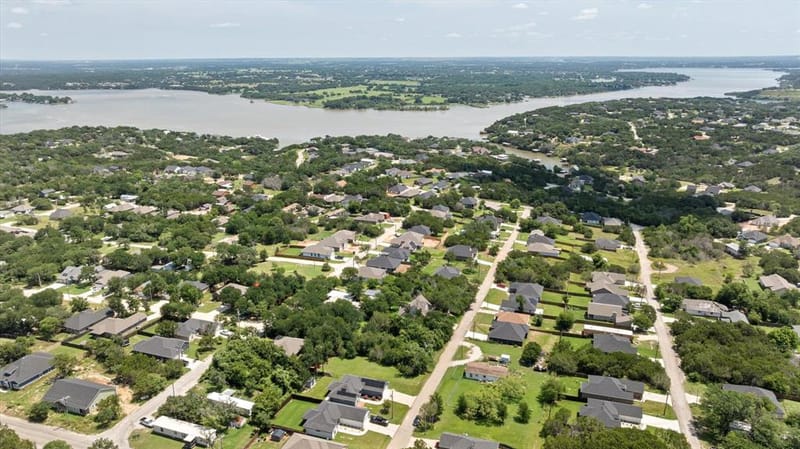 2206 Navasota Street, Granbury TX 76048 - Photo 32