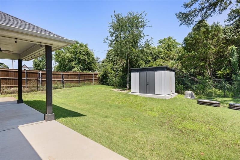 2206 Navasota Street, Granbury TX 76048 - Photo 24
